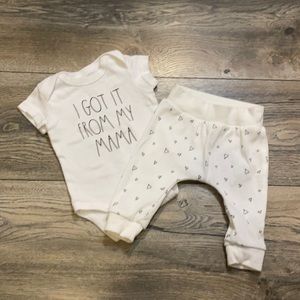 RAE DUNN White 0-3m Onesie + pants set